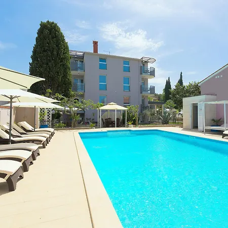 Astinian Residence Jadranka Pula *
