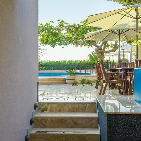 Astinian Apartments Jadranka *