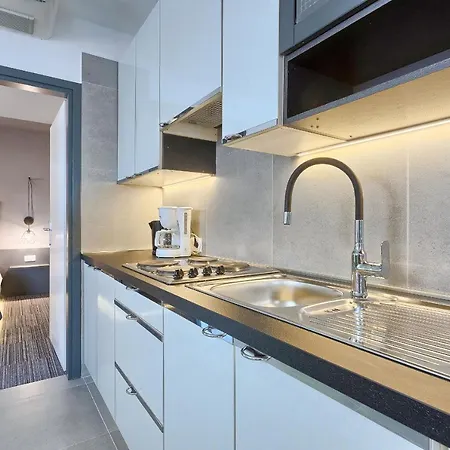 Astinian Apartments Jadranka * Pula