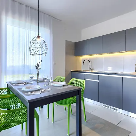 Astinian Jadranka Apartamento Pula