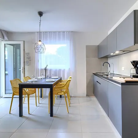 Astinian Jadranka Apartamento Pula